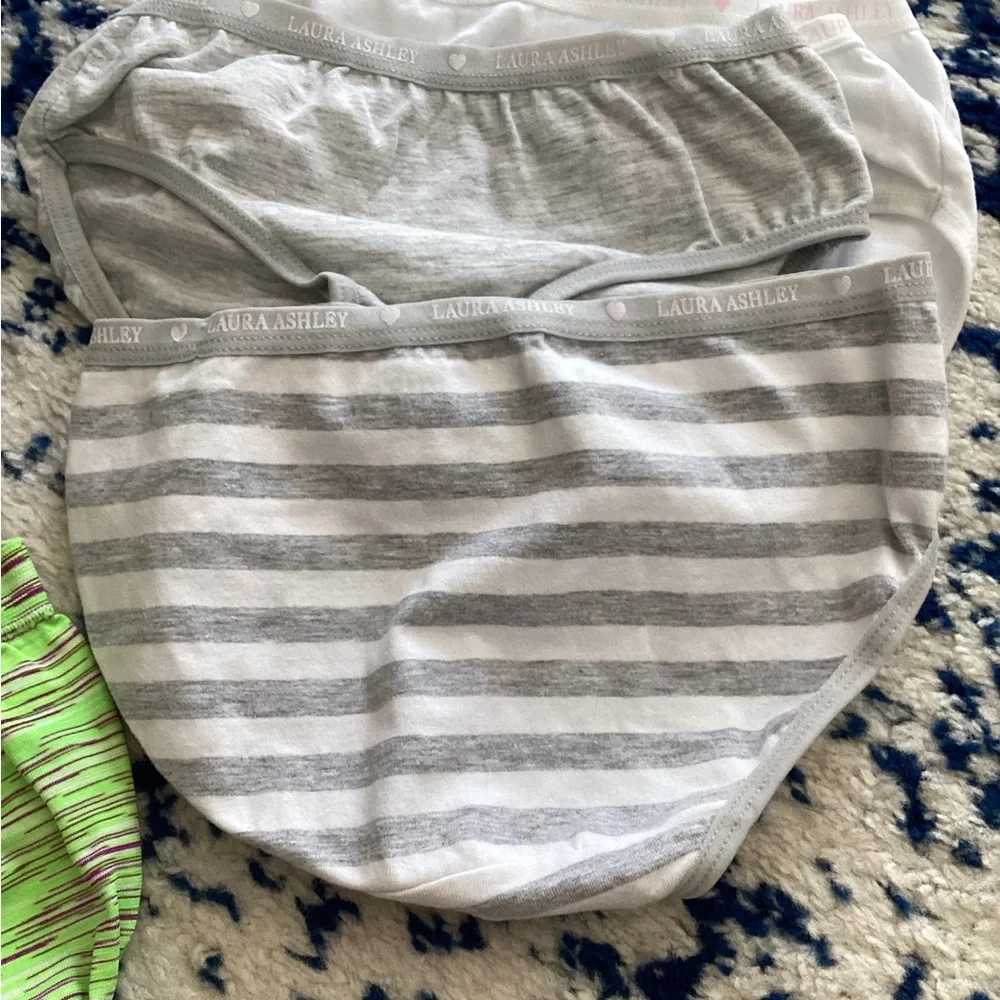 Girls  Black Sports Bra with Colorful Panties and black tights - Picture 12 of 16